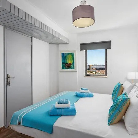 1 Bed Apart With Pool Apartment *