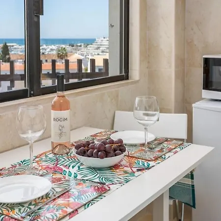 1 Bed Apart With Pool *